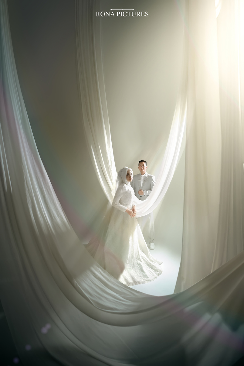 Royal Sapphire Cloud & Modern Kebaya